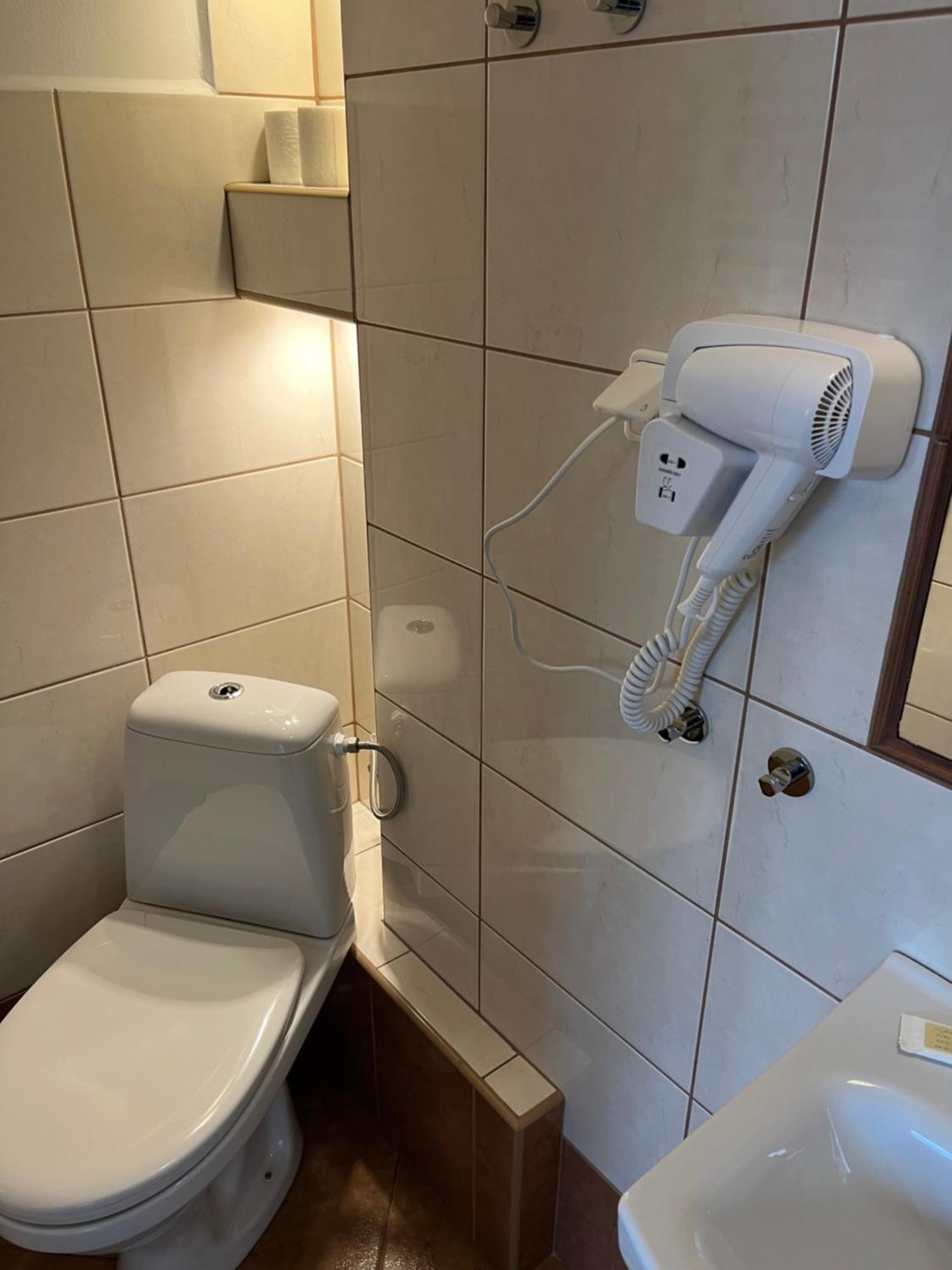 Route 7 Rooms Мишлєніце Екстер'єр фото
