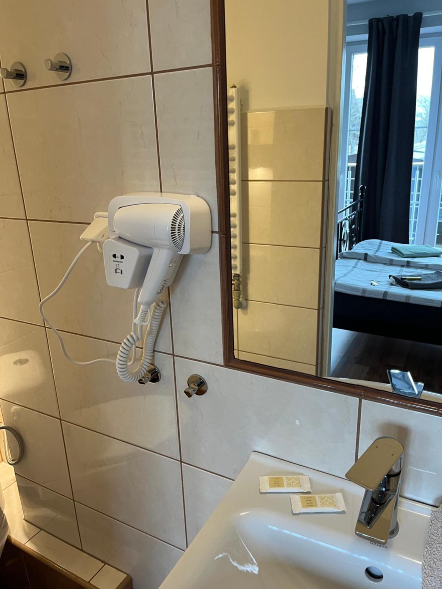 Route 7 Rooms Мишлєніце Екстер'єр фото